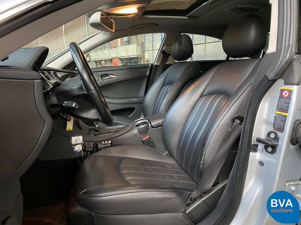 Mercedes-Benz CLS350 AMG V6 272pk 2005  