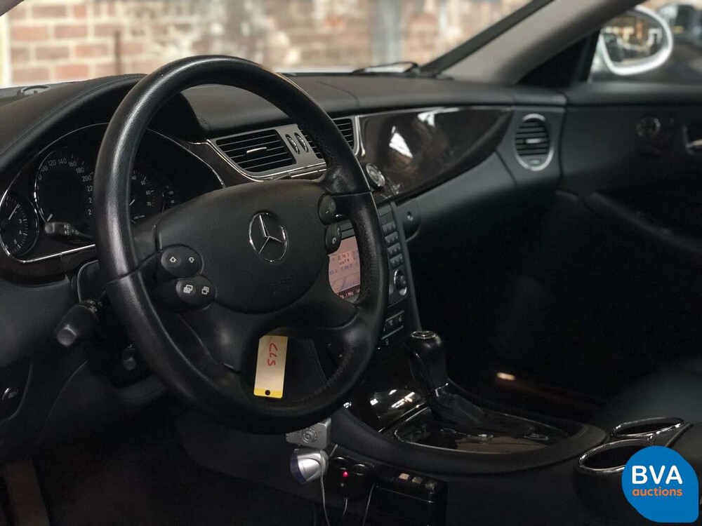 Mercedes-Benz CLS350 AMG V6 272pk 2005  