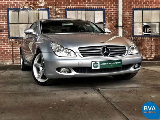 Mercedes-Benz CLS350 AMG V6 272hp 2005.