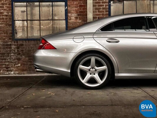 Mercedes-Benz CLS350 AMG V6 272hp 2005.