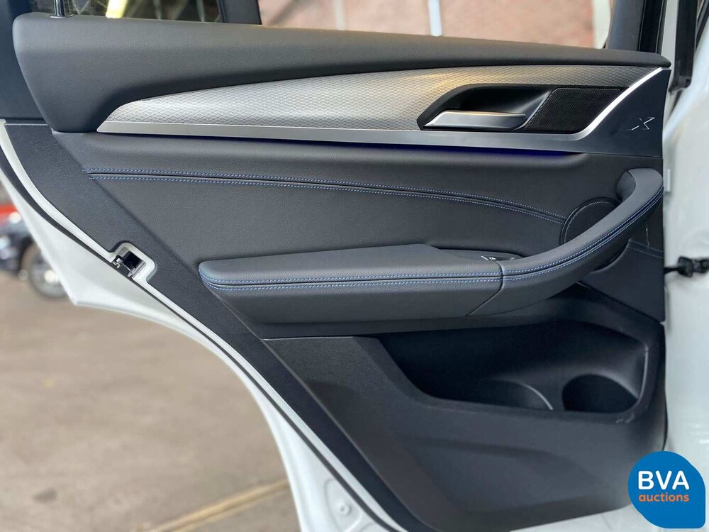 BMW X4 xDrive20i 184 PS M-Sport 2020 -Garantie-.