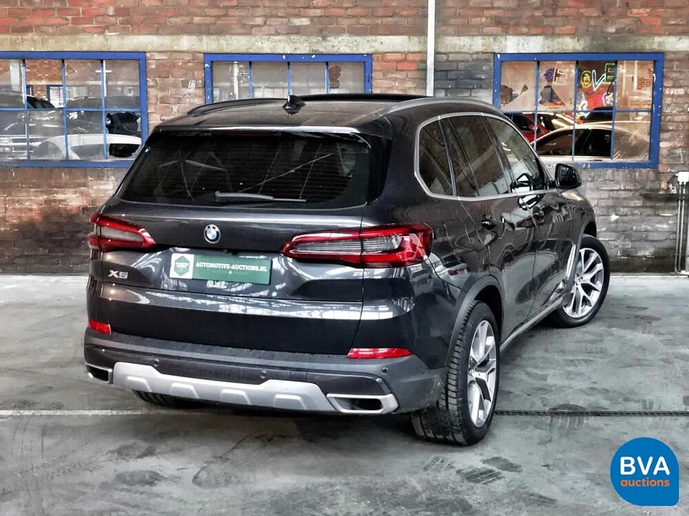 BMW X5 30d xDrive 265 PS 2019 -Garantie-.