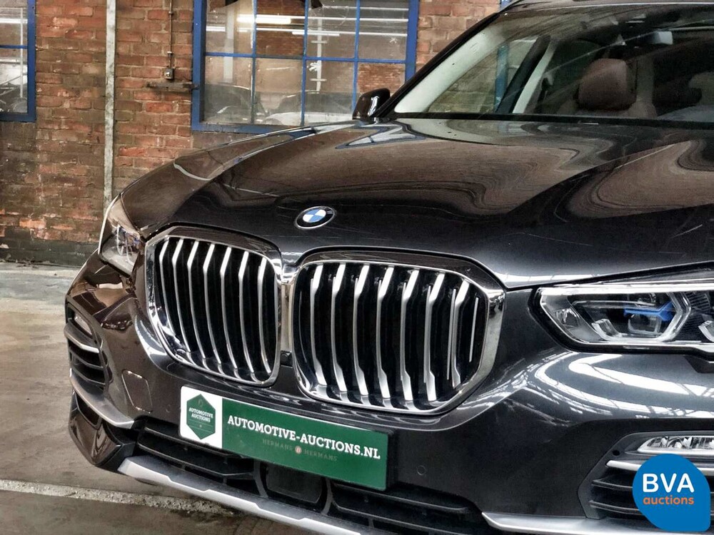 BMW X5 30d xDrive 265 PS 2019 -Garantie-.