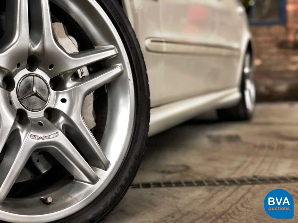Mercedes-Benz E55 AMG 5.4 V8 476 PS E-Klasse 2003 -YOUNGTIMER-.