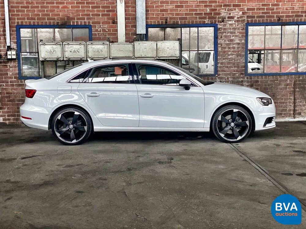 Audi A3 Limousine 1.8 TFSI 170 PS 2015, XS-646-P.