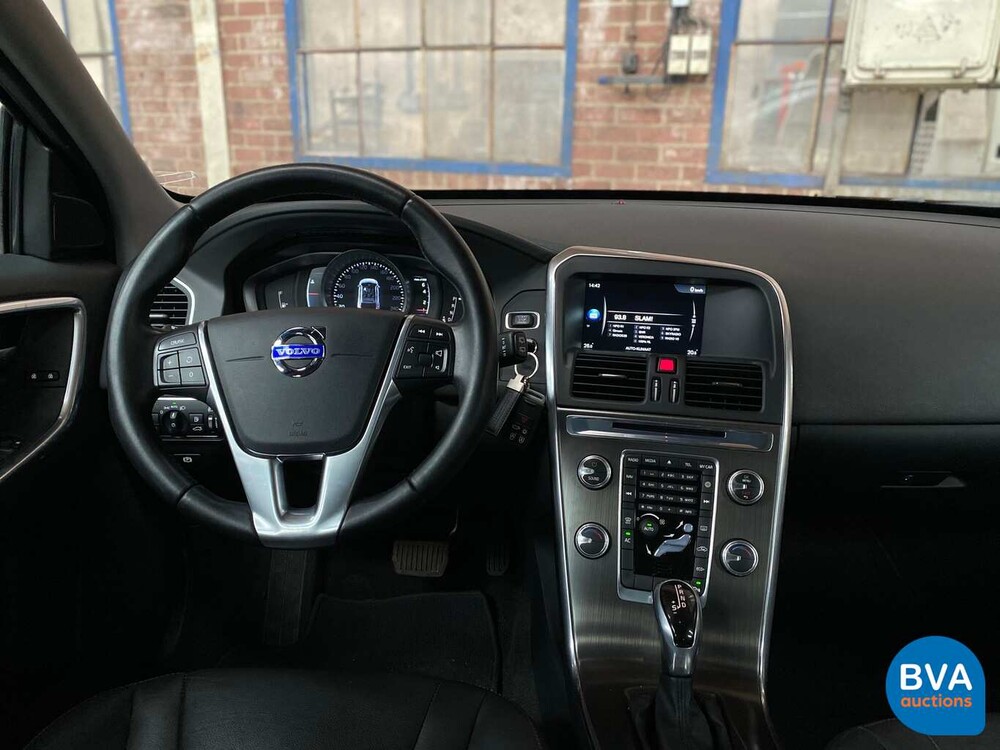 Volvo XC60 2.0 T5 FWD Momentum 245 PS 2015, 9-ZDS-58.