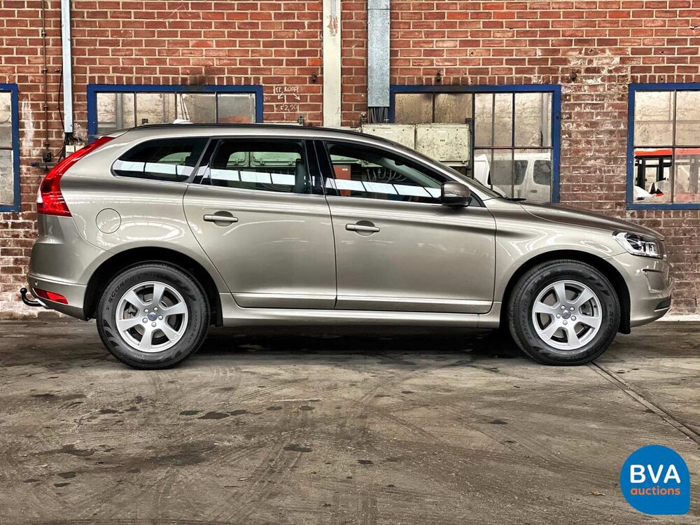 Volvo XC60 2.0 T5 FWD Momentum 245 PS 2015, 9-ZDS-58.