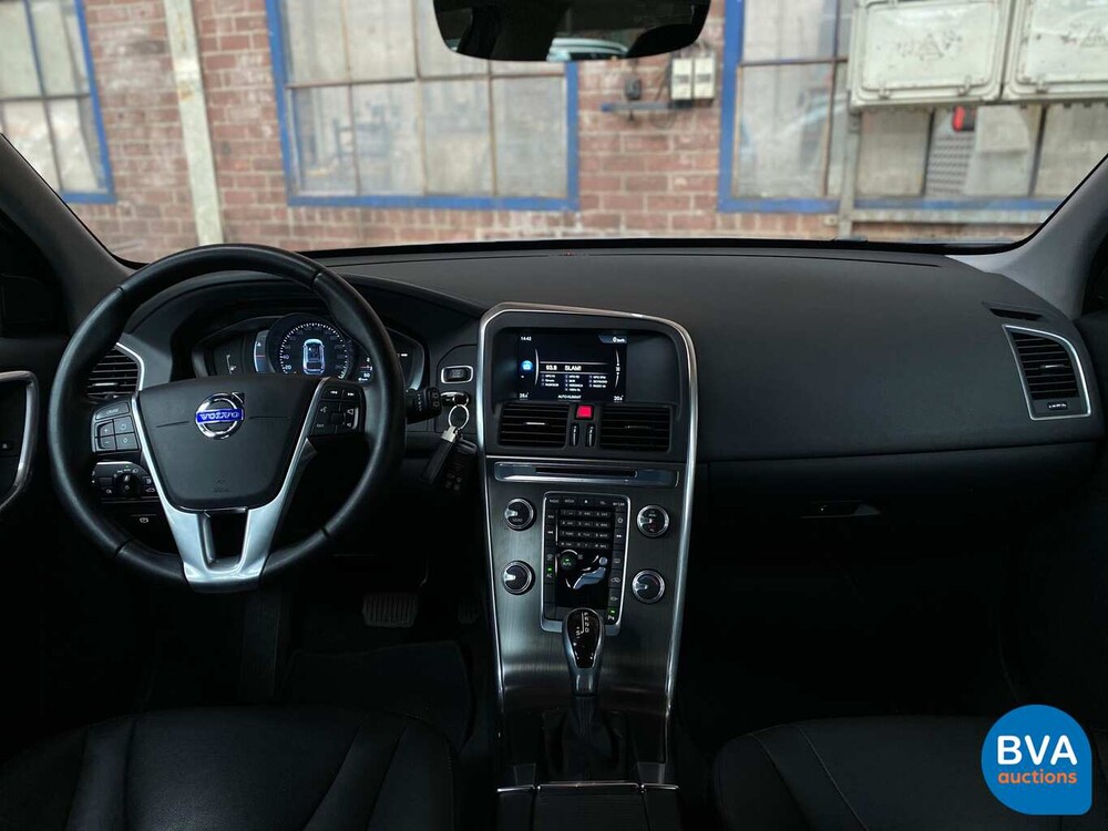 Volvo XC60 2.0 T5 FWD Momentum 245 PS 2015, 9-ZDS-58.
