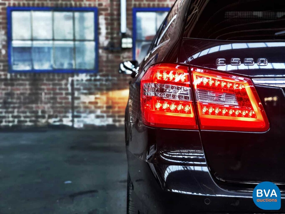 Mercedes E550 Kombi AMG 5.5 V8 388 PS E-Klasse 2011.
