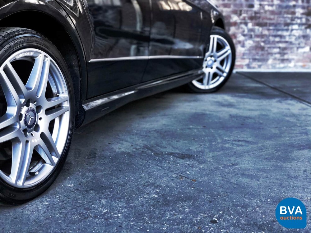 Mercedes E550 Kombi AMG 5.5 V8 388 PS E-Klasse 2011.