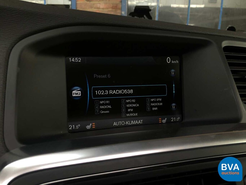 Volvo V60 D6 AWD Plug-In Hybrid 285 PS 2.4 Summum, KD-052-S.