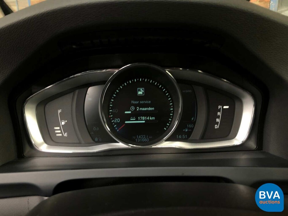 Volvo V60 D6 AWD Plug-In Hybrid 285 PS 2.4 Summum, KD-052-S.