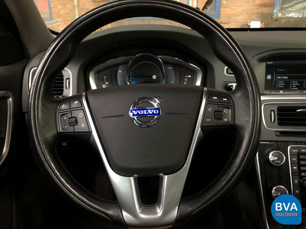 Volvo V60 D6 AWD Plug-In Hybrid 285 PS 2.4 Summum, KD-052-S.