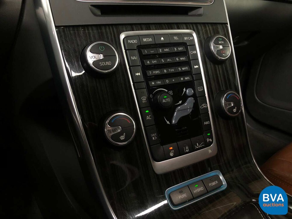 Volvo V60 D6 AWD Plug-In Hybrid 285 PS 2.4 Summum, KD-052-S.