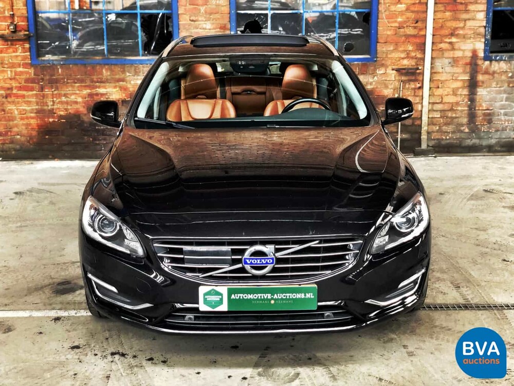 Volvo V60 D6 AWD Plug-In Hybrid 285 PS 2.4 Summum, KD-052-S.