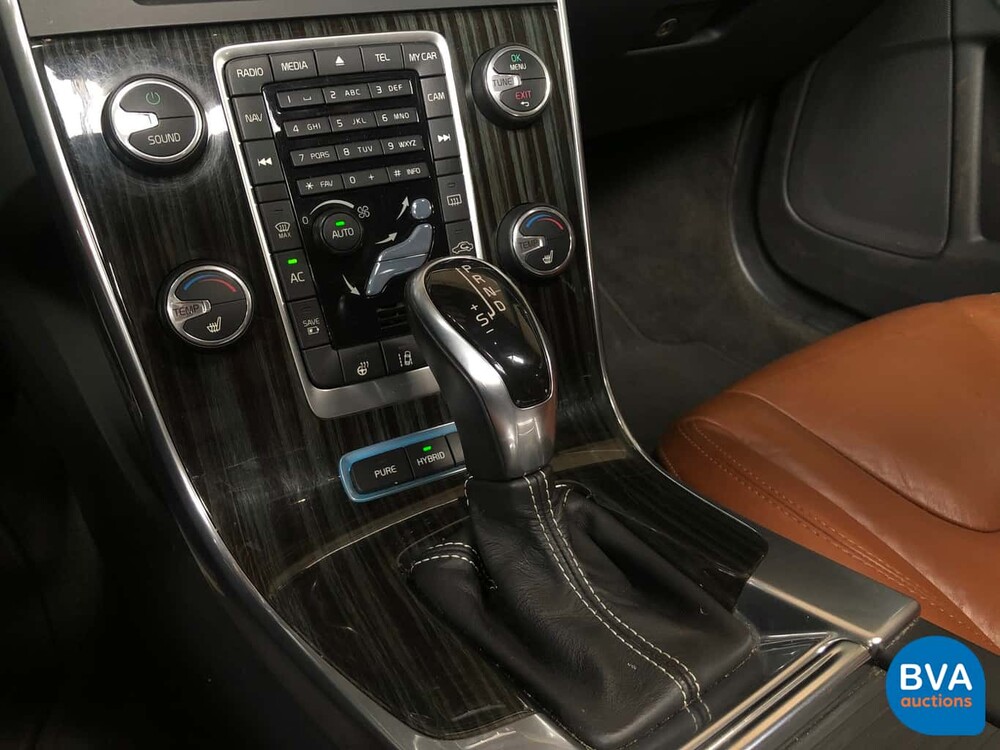 Volvo V60 D6 AWD Plug-In Hybrid 285 PS 2.4 Summum, KD-052-S.