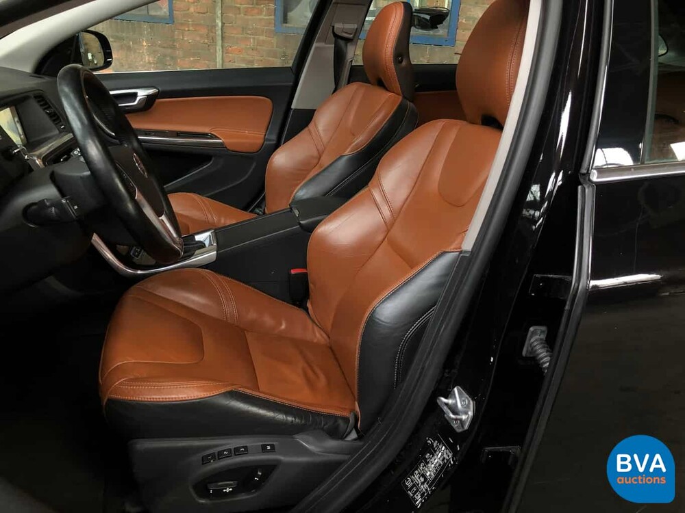 Volvo V60 D6 AWD Plug-In Hybrid 285 PS 2.4 Summum, KD-052-S.