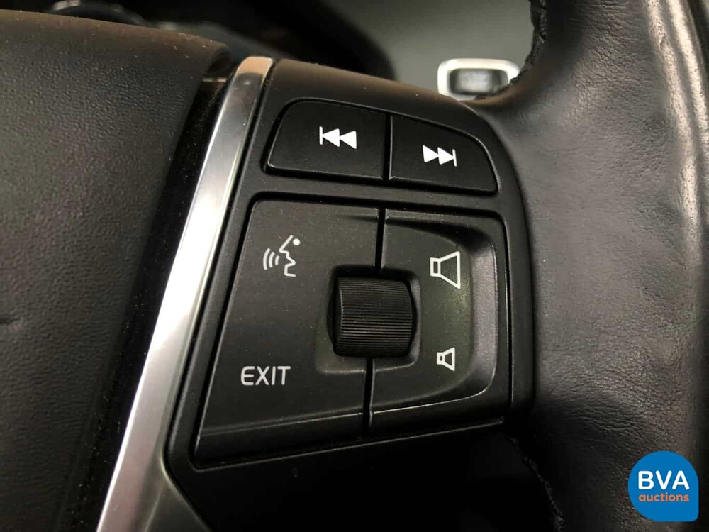 Volvo V60 D6 AWD Plug-In Hybrid 285 PS 2.4 Summum, KD-052-S.