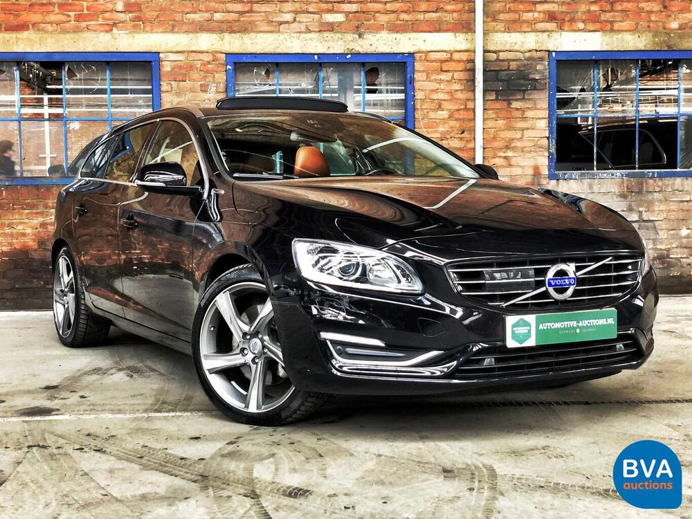 Volvo V60 D6 AWD Plug-In Hybrid 285 PS 2.4 Summum, KD-052-S.