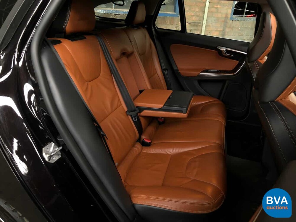 Volvo V60 D6 AWD Plug-In Hybrid 285 PS 2.4 Summum, KD-052-S.