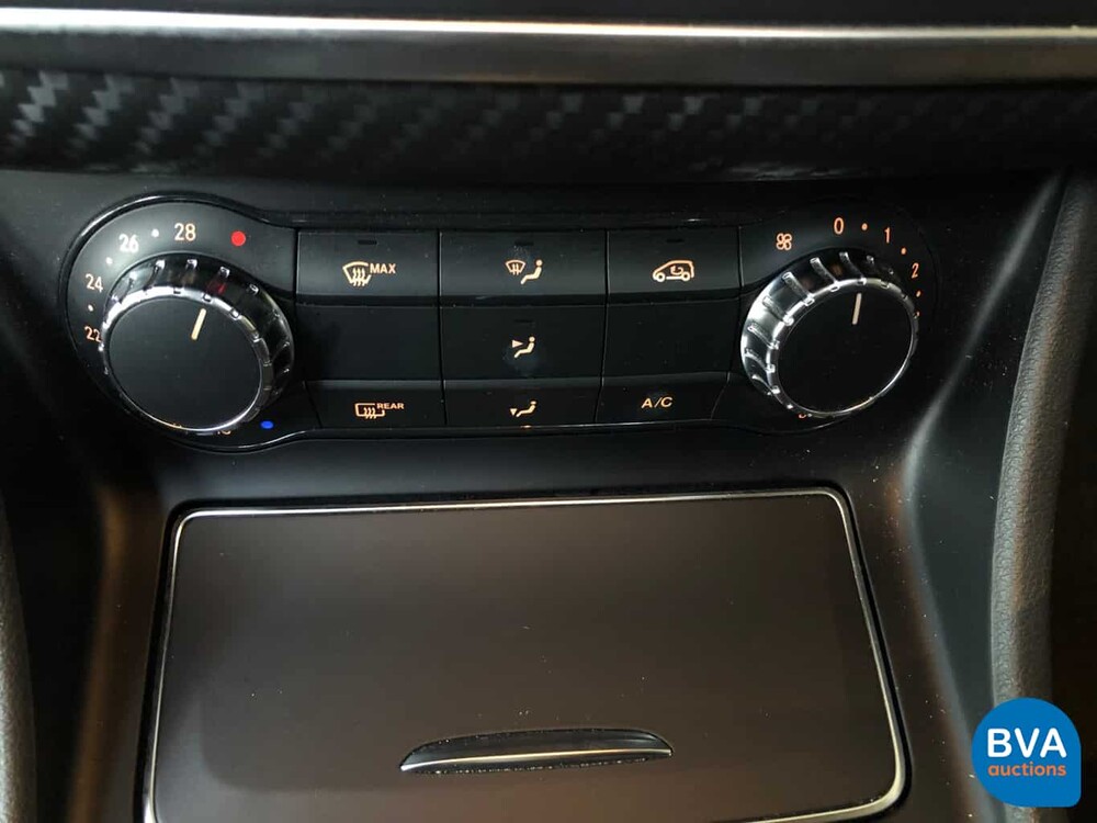 Mercedes-Benz A180d AMG-Line Nachtausgabe 109 PS 2017.