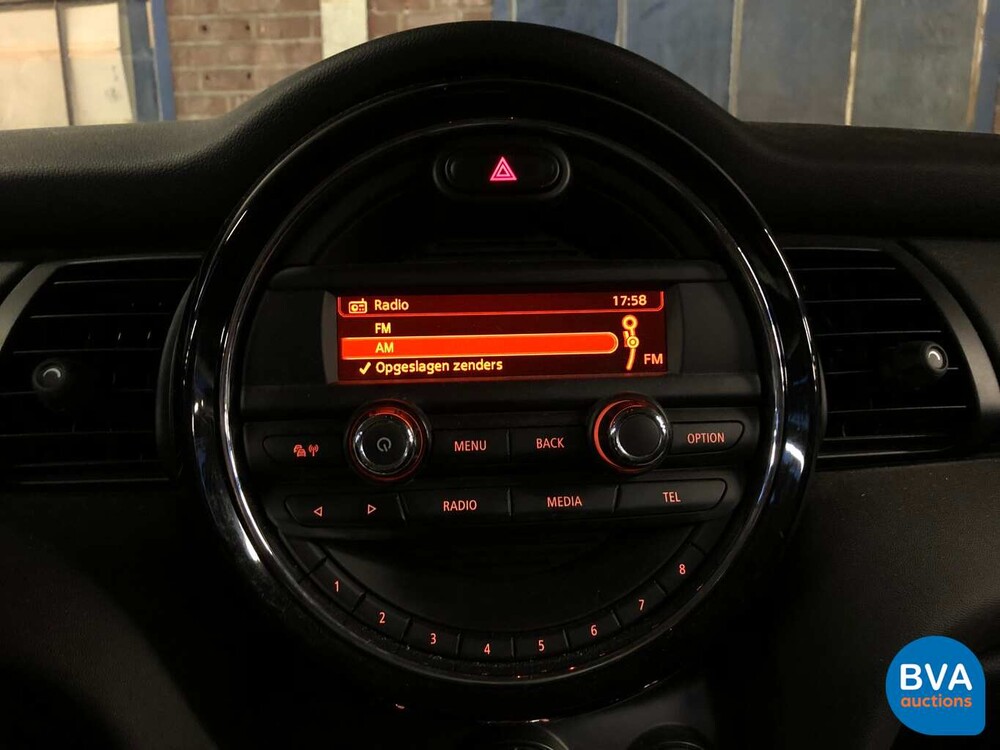 Mini One 2016 JCW British Racing Green, ZD-597-V.