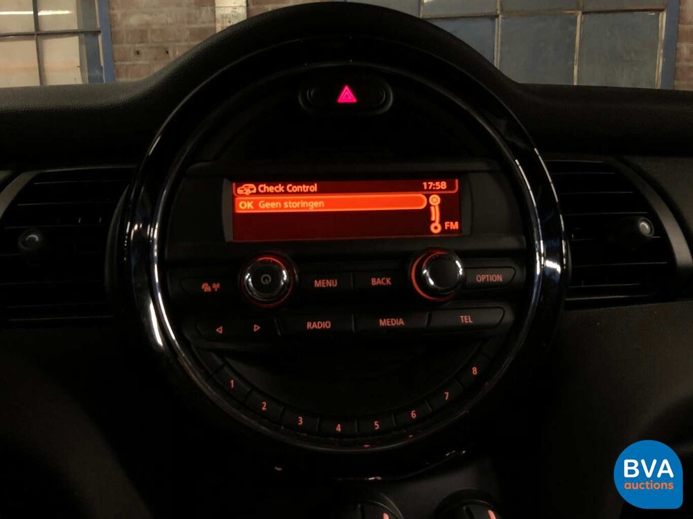 Mini One 2016 JCW British Racing Green, ZD-597-V.