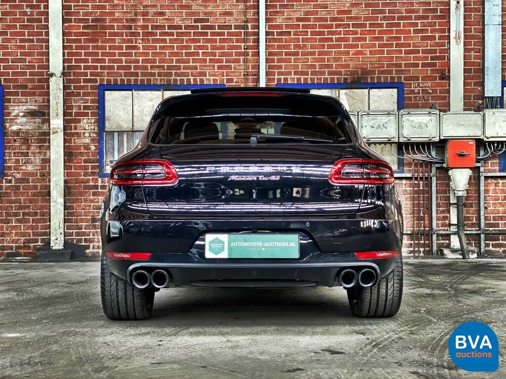 Porsche Macan Turbo 400pk 2015 SportChrono