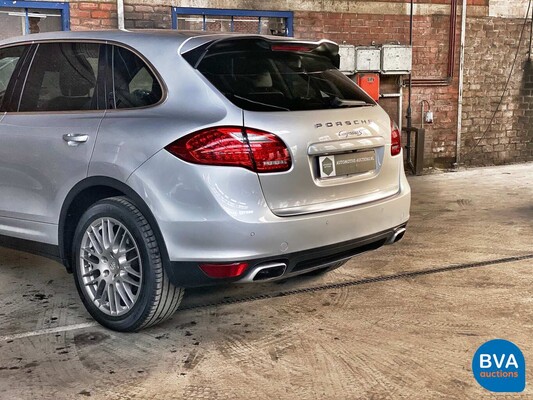 Porsche Cayenne S 4.8 V8 400hp 2013, 2-XJF-10.