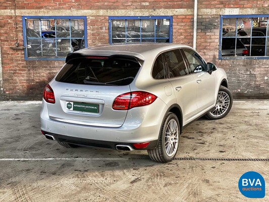 Porsche Cayenne S 4.8 V8 400pk 2013, 2-XJF-10