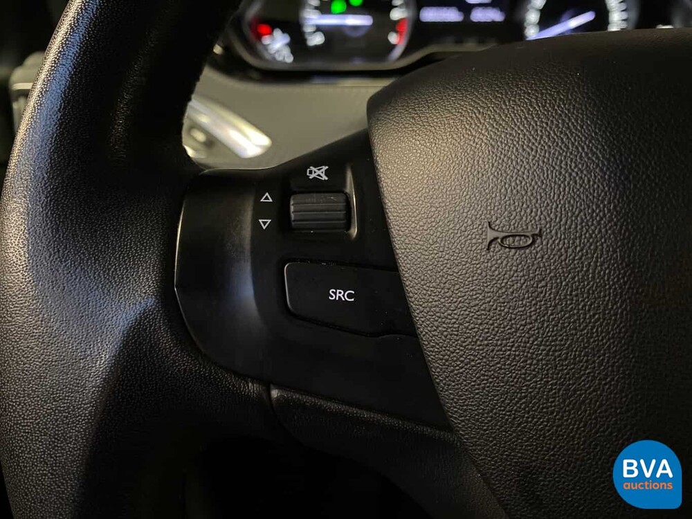 Peugeot 2008 1.2 PureTech Style 110 PS 2015, K-689-HP.