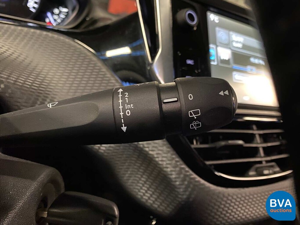 Peugeot 2008 1.2 PureTech Style 110 PS 2015, K-689-HP.