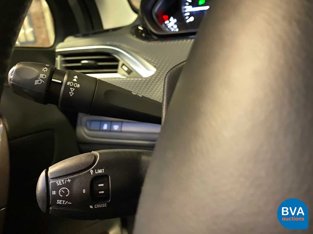 Peugeot 2008 1.2 PureTech Style 110 PS 2015, K-689-HP.