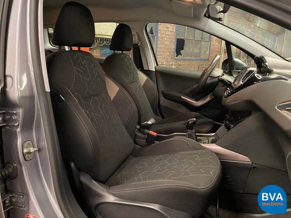 Peugeot 2008 1.2 PureTech Style 110 PS 2015, K-689-HP.