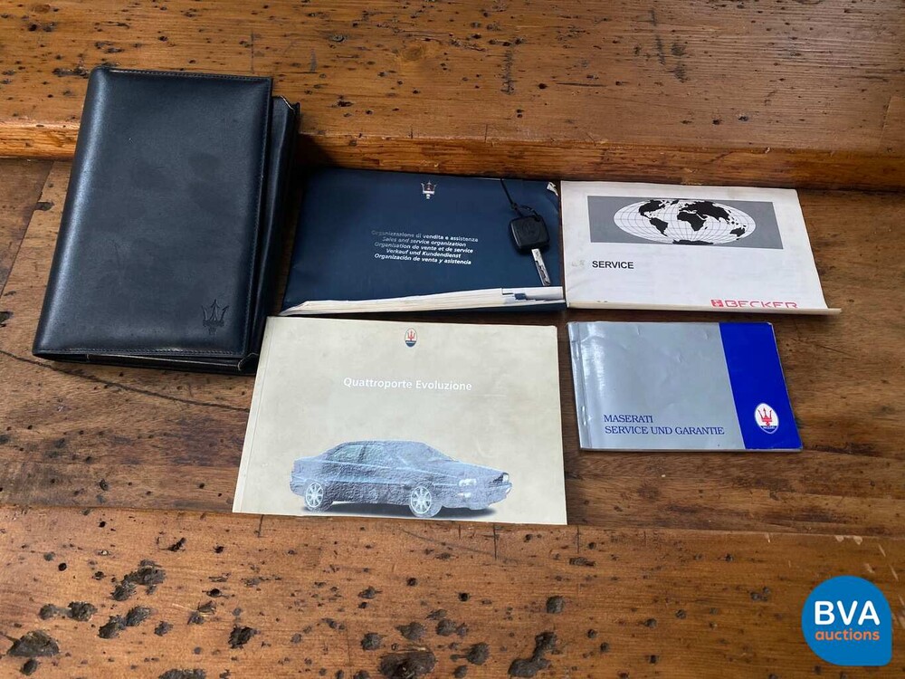 Maserati Quattroporte 3.2 V8 Evoluzione 335 PS 2000 - Original NL-, 35-DV-SN.