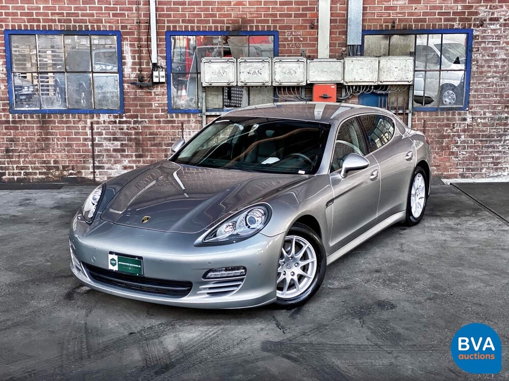 Porsche Panamera 4S 4.8 V8 400 hp 2011.
