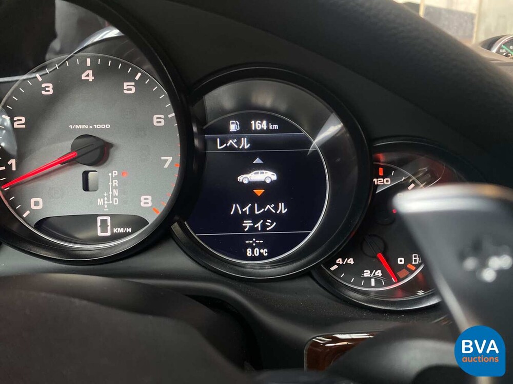 Porsche Panamera 4S 4.8 V8 400 hp 2011.