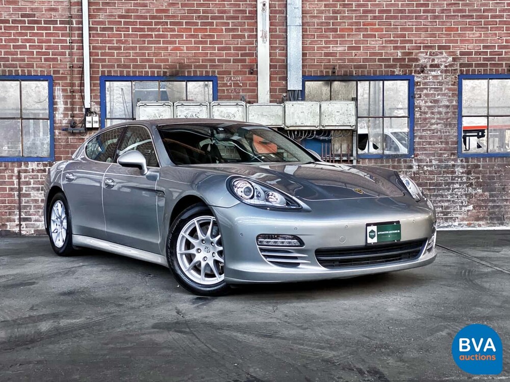 Porsche Panamera 4S 4.8 V8 400 hp 2011.