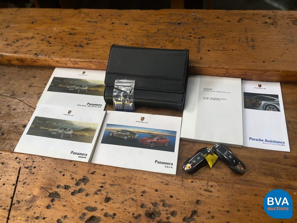 Porsche Panamera 4S 4.8 V8 400 hp 2011.