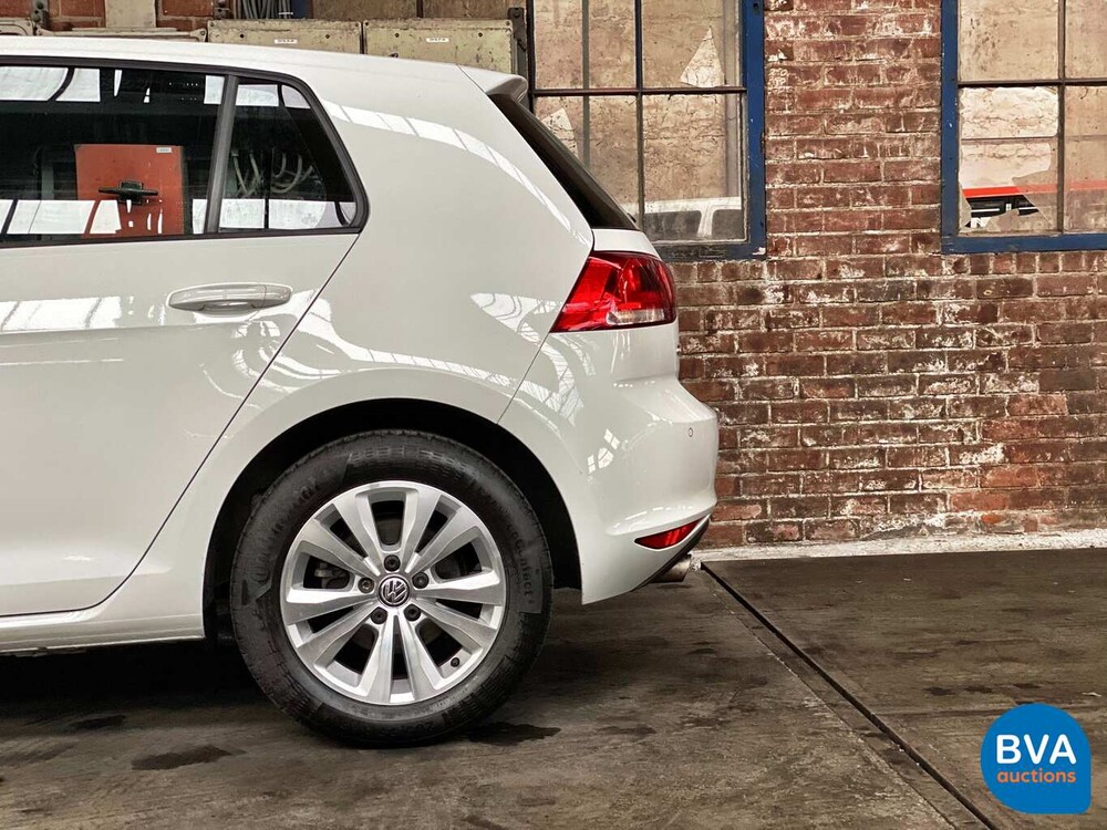 Volkswagen Golf 1.4 TSI Business Edition 125 PS 2016 - Original NL-, J-392-XN.