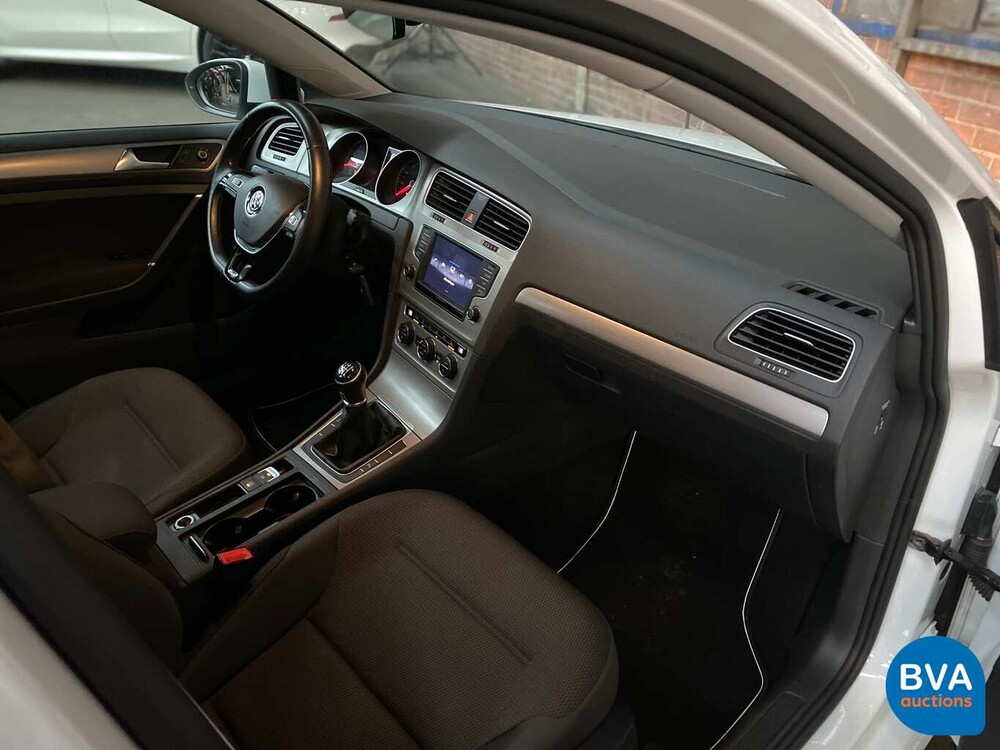 Volkswagen Golf 1.4 TSI Business Edition 125 PS 2016 - Original NL-, J-392-XN.