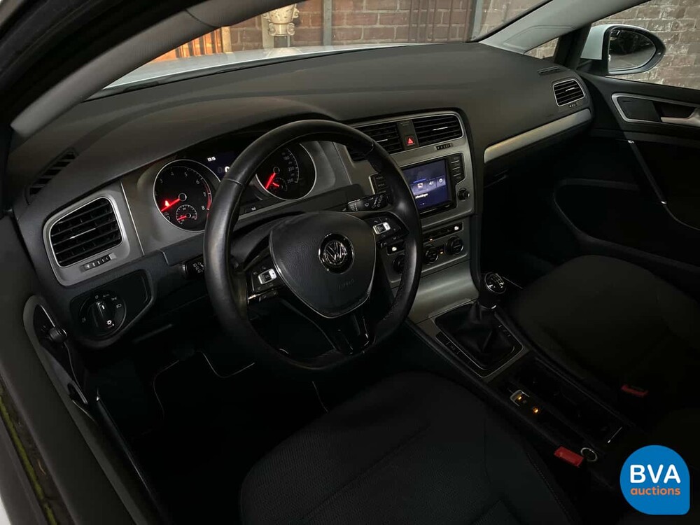 Volkswagen Golf 1.4 TSI Business Edition 125 PS 2016 - Original NL-, J-392-XN.