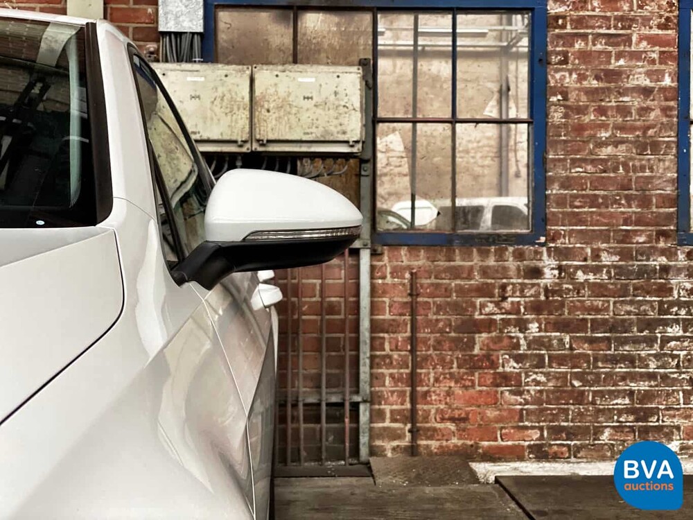 Volkswagen Golf 1.4 TSI Business Edition 125 PS 2016 - Original NL-, J-392-XN.