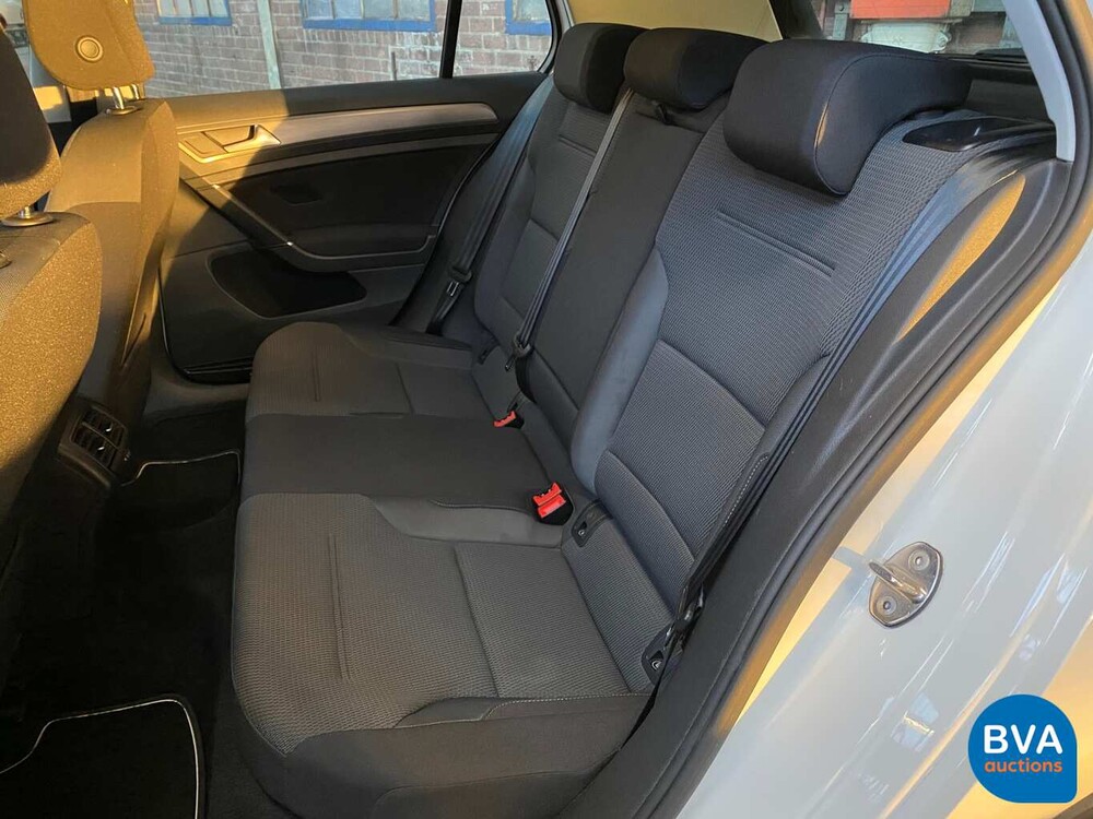 Volkswagen Golf 1.4 TSI Business Edition 125 PS 2016 - Original NL-, J-392-XN.