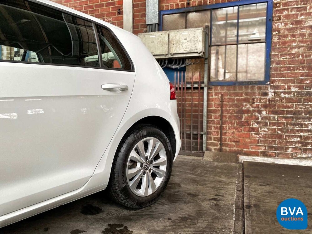 Volkswagen Golf 1.4 TSI Business Edition 125 PS 2016 - Original NL-, J-392-XN.