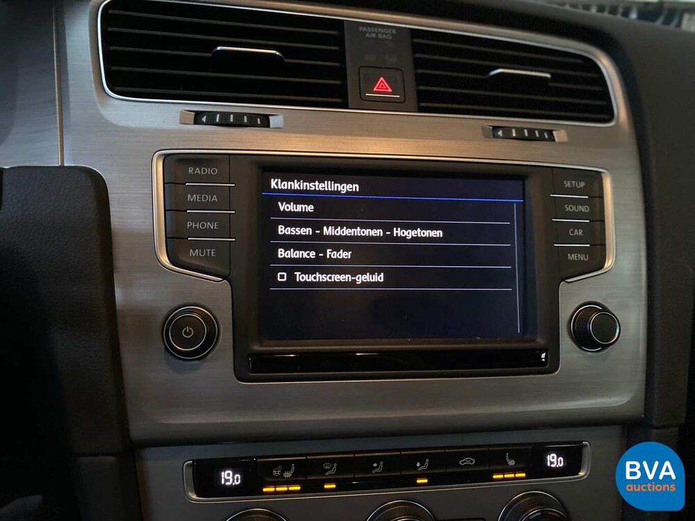 Volkswagen Golf 1.4 TSI Business Edition 125 PS 2016 - Original NL-, J-392-XN.