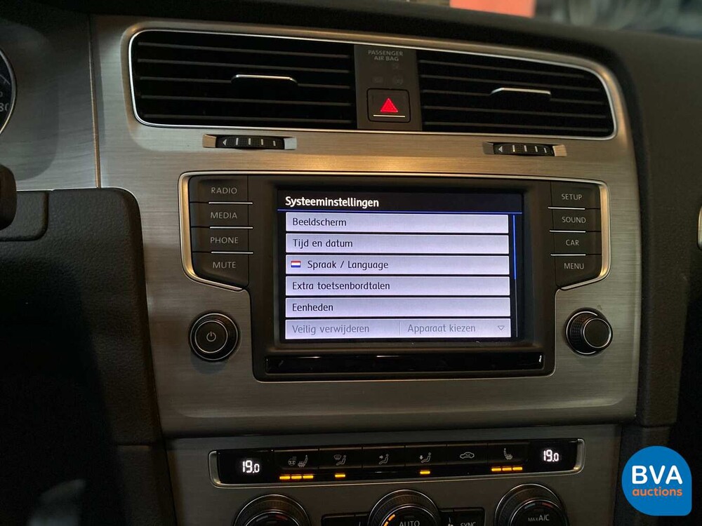 Volkswagen Golf 1.4 TSI Business Edition 125 PS 2016 - Original NL-, J-392-XN.