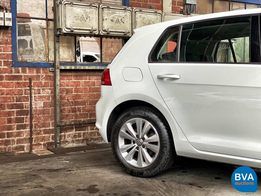 Volkswagen Golf 1.4 TSI Business Edition 125 PS 2016 - Original NL-, J-392-XN.