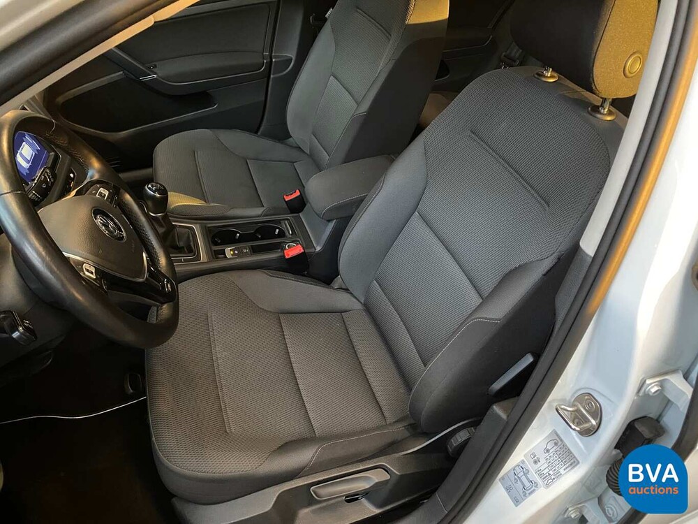 Volkswagen Golf 1.4 TSI Business Edition 125 PS 2016 - Original NL-, J-392-XN.