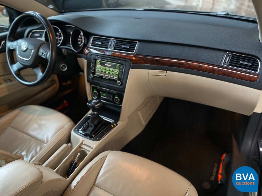 Skoda Superb Combi 1.8 TSI Elegance 18 "LMV 2011, 20-SVN-1.